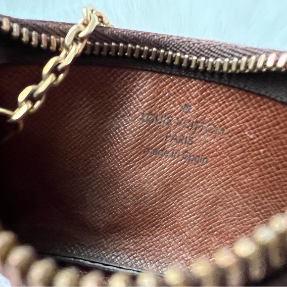 🚫SOLD🚫 Authentic Louis Vuitton Monogram Key Cles - Picture 5 of 11